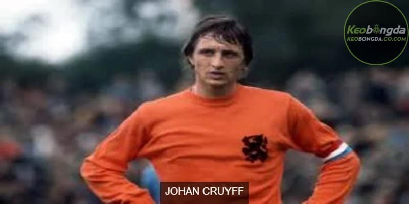 Sau khi giải nghệ Cruyff chuyển sang sự nghiệp huấn luyện viên